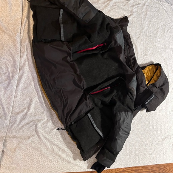 Moncler men’s ski jacket. Down lined and wool shell. - Picture 3 of 5